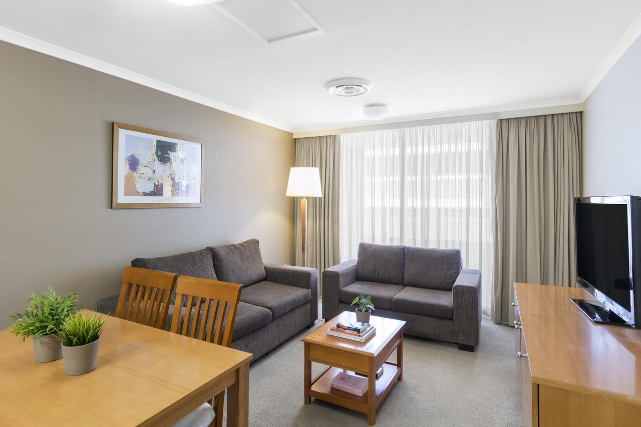 Two-Bedroom Apartment,727419583:JPEG